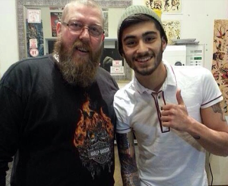 Zayn Malik shows off his new tattoo